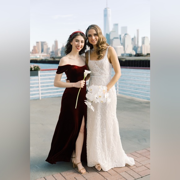 Jane Hill Airlie Wedding Gown - beaded - Size 8 and altered slightly to fit - Picture 3 of 6